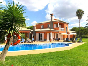 5 Bedroom Private Villa Tenazinha III, pool, garden, BBQ